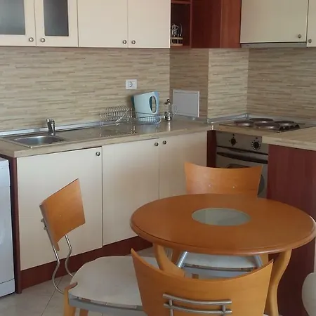 Scr Official, Saint Vlas, Sunny Beach Bulgaria, 1-bed Apartment, Sleeps 4 Persons. * سفيتي فلاس
