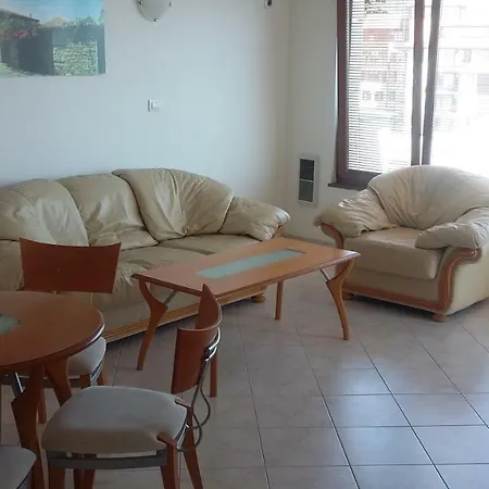 Scr Official, Saint Vlas, Sunny Beach Bulgaria, 1-bed Apartment, Sleeps 4 Persons. Sveti Vlas